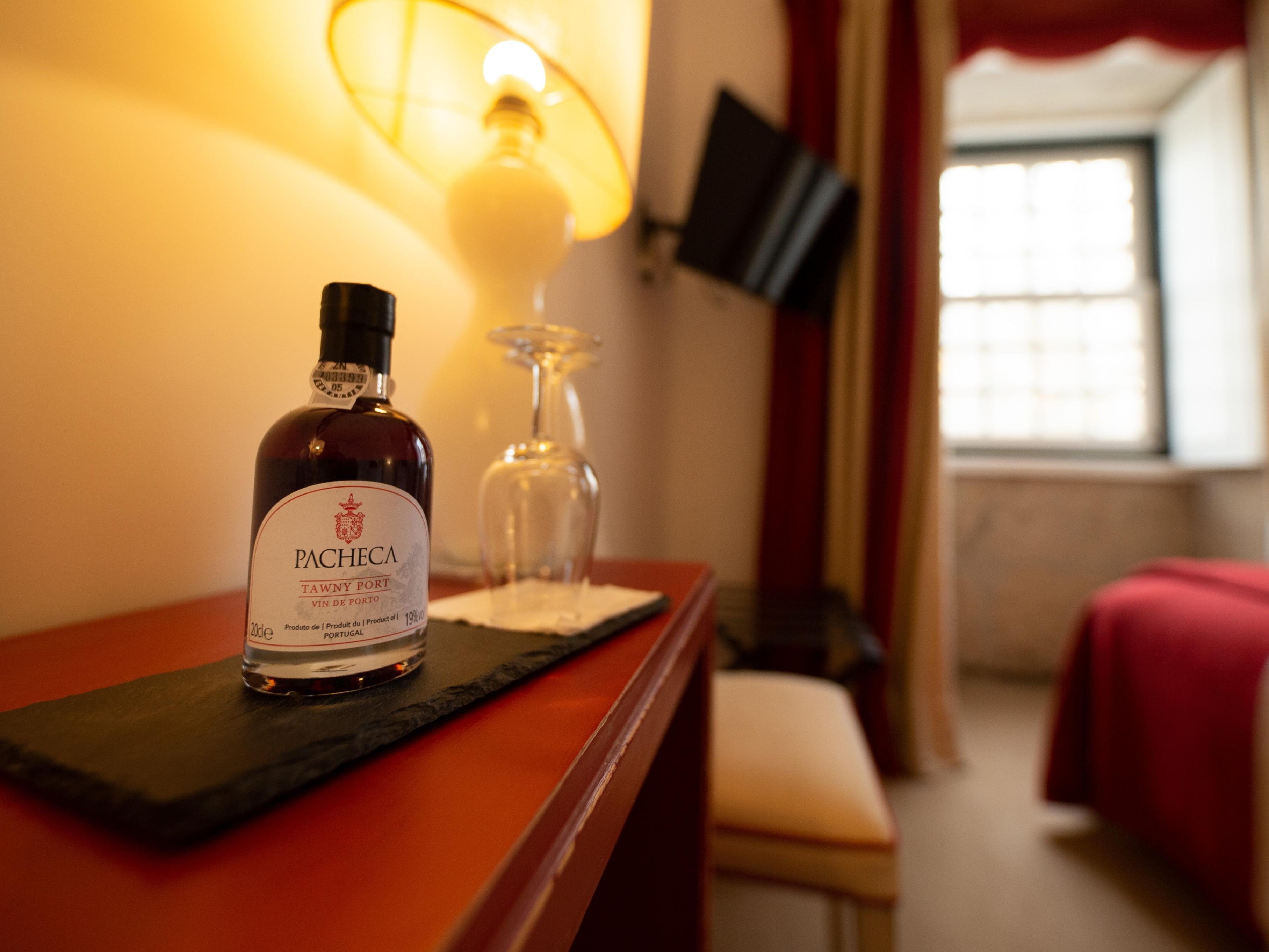 Pacheca The Wine House Hotel E Spa - Quinta Da Pacheca Lamego Exterior photo A bottle of port wine